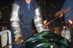 2007 Deb Czeresko and team creating on the World's Largest Glass Ornament